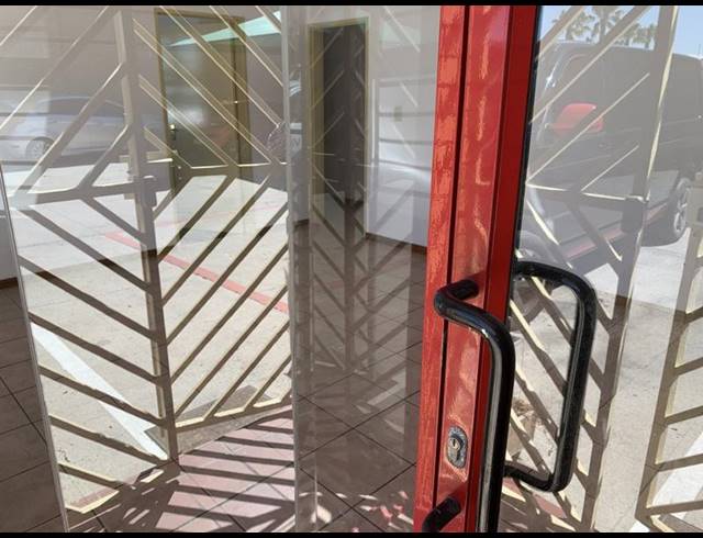 INDUSTRIAL PROPERTY TO RENT IN KILLARNEY GARDENS